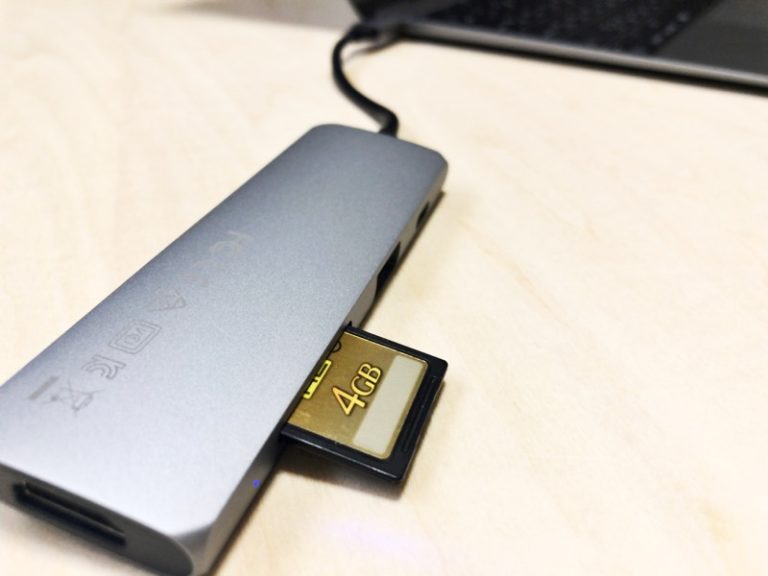 【ウラチェックレビュー】Satechi Aluminum USBC Multiport Pro Adapter（サテチ）｜MacBookに