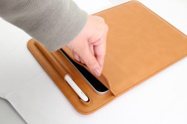 【新商品】iPad ProのスタンドにもなるスリーブケースiPad Pro用ケースが、オウルテックから発売