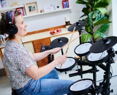 【新商品】自宅でも静かに楽しく練習できる電子ドラムが発売