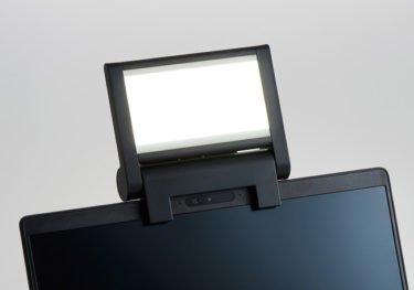 【新商品】Web会議中の顔映りを良くする、パソコンに取り付けられるLEDライト「Web会議用スクエアライト」PCL10が発売