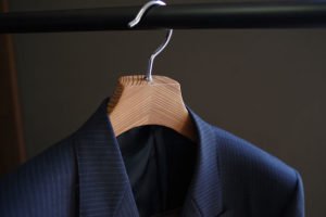 【クラウドファンディング】素材から製作までこだわりぬいた高品質なハンガーがクラウドファンディング中