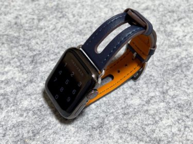 【ウラチェックレビュー】ROOX 本革 スカイライト for Apple Watch（ルークス）｜夏場でも爽やかに使えるスリットデザインの本革Apple Watchバンドの紹介