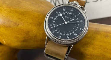 【クラウドファンディング】懐中時計はもちろん腕時計でも愉しめる、画期的時計ホルダー アーミーウオッチの名作AN5740がクラウドファンディング中
