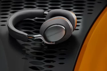 【新商品】ワイヤレス・ノイズキャンセリング・ヘッドフォン Px8 McLaren Edition が発売