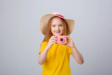 【新商品】動画も撮れる子供向けトイカメラ「myFirst Camera」が発売